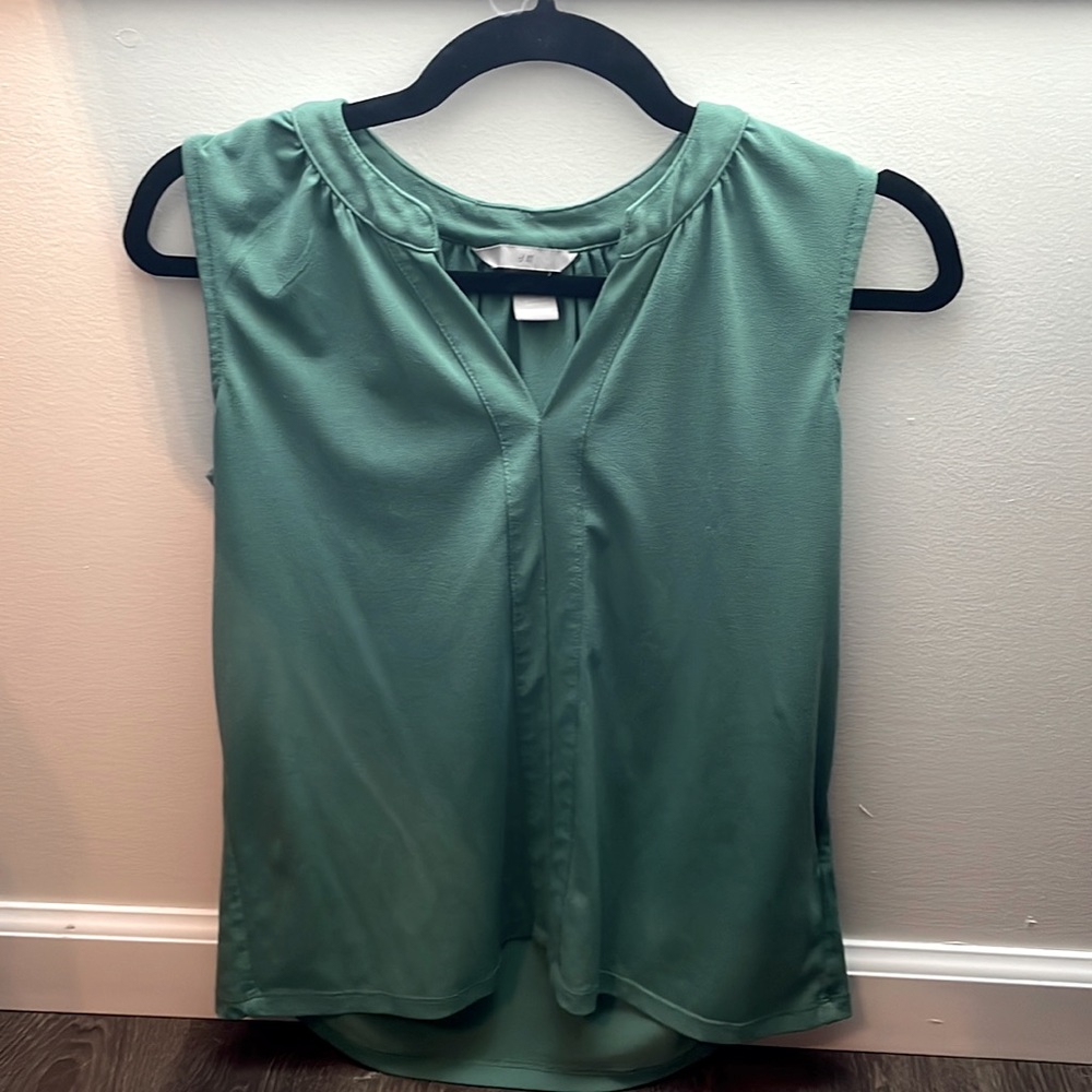 Professional Green H&M top